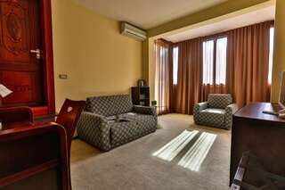 Отель Hotel Nadezda Будва Семейный люкс с 2 спальнями-5